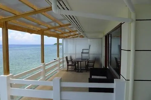Bluefins Resort 3*