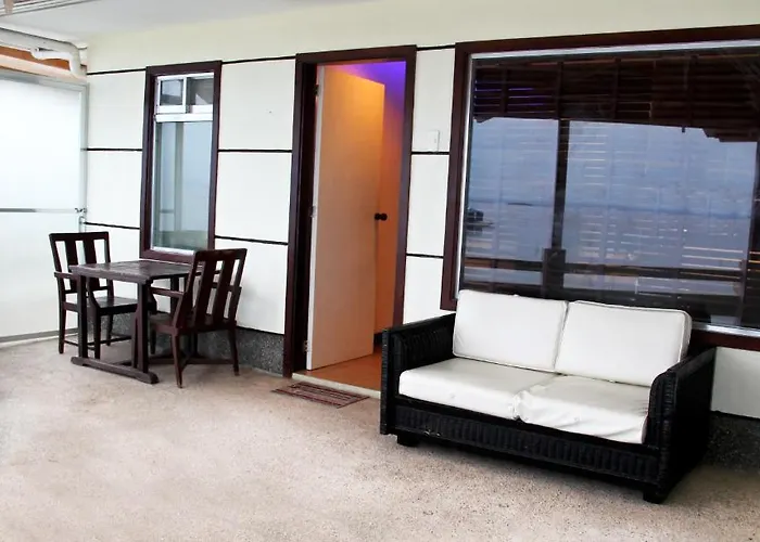 Bluefins Resort 3*