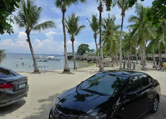 Bluefins Resort