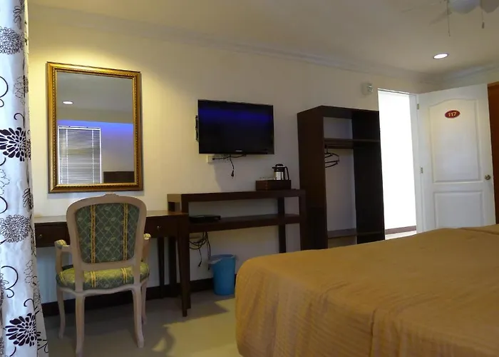 Bluefins 3* Lapu-Lapu City