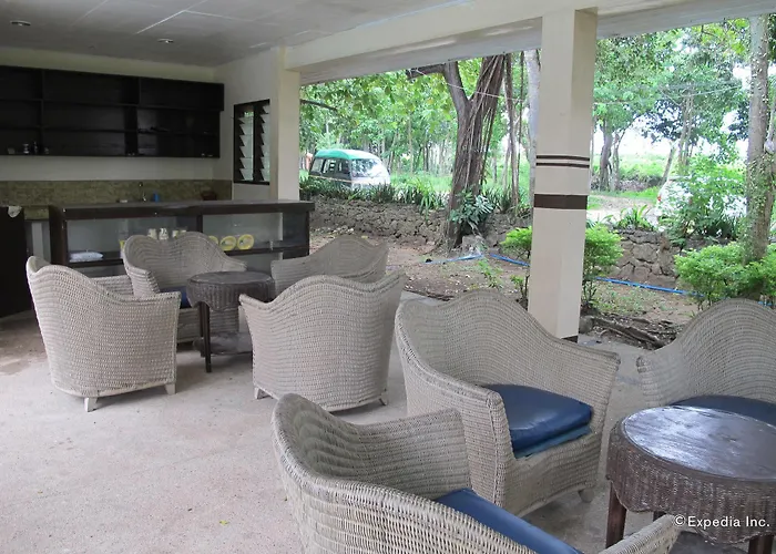Bluefins Resort