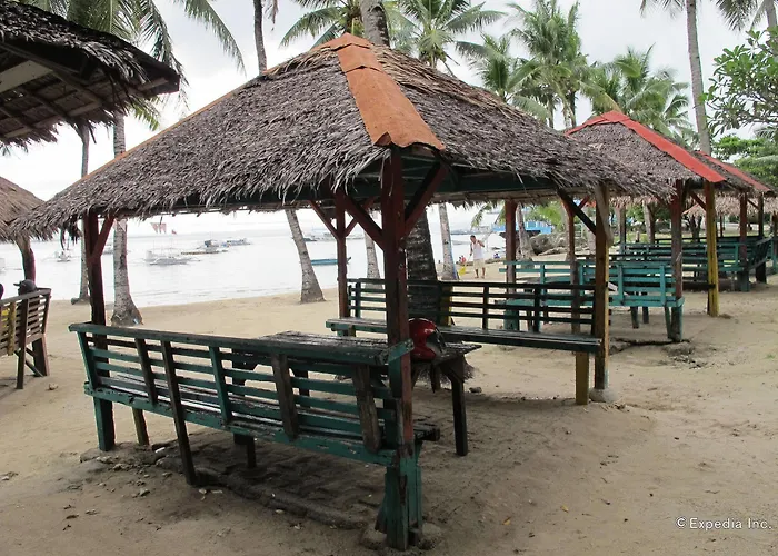 Bluefins Resort