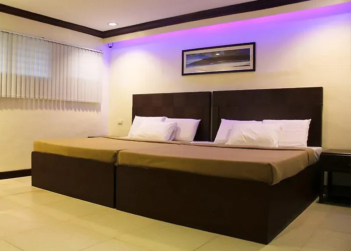 Bluefins Resort 3*
