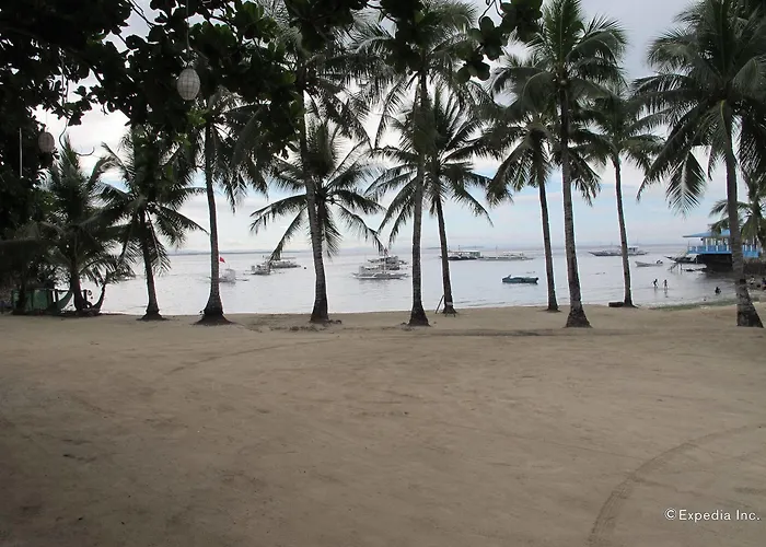 Bluefins Resort 3*